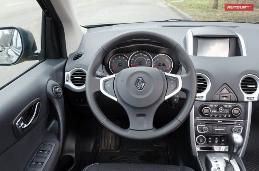 Renault Koleos 2013 Interior