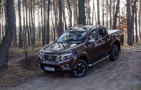Тест-драйв пикапа Nissan Navara — теперь с многорычажкой и мотором 2.3