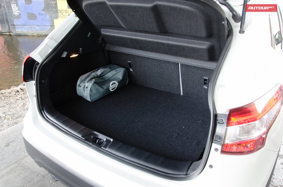Nissan Qashqai 2014 интерьер багажник