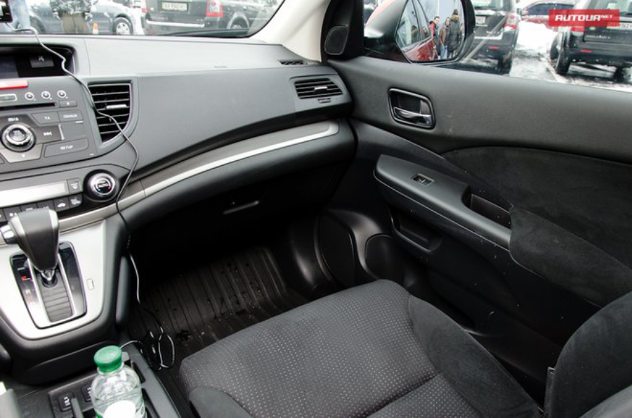 Honda CR-V интерьер