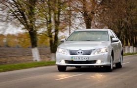 Первый тест-драйв Toyota Camry 2012 — еще раз в бизнес-класс